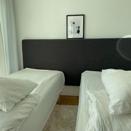 Exclusive 2 Level Etage Next To Arlanda-City Metro Стокгольм Екстер'єр фото