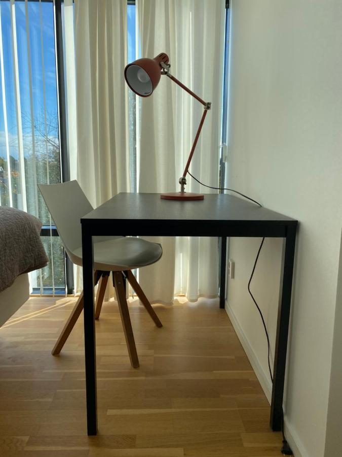 Exclusive 2 Level Etage Next To Arlanda-City Metro Стокгольм Екстер'єр фото