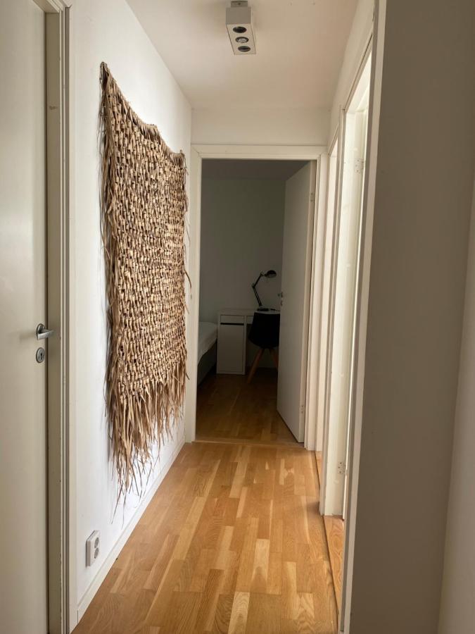 Exclusive 2 Level Etage Next To Arlanda-City Metro Стокгольм Екстер'єр фото