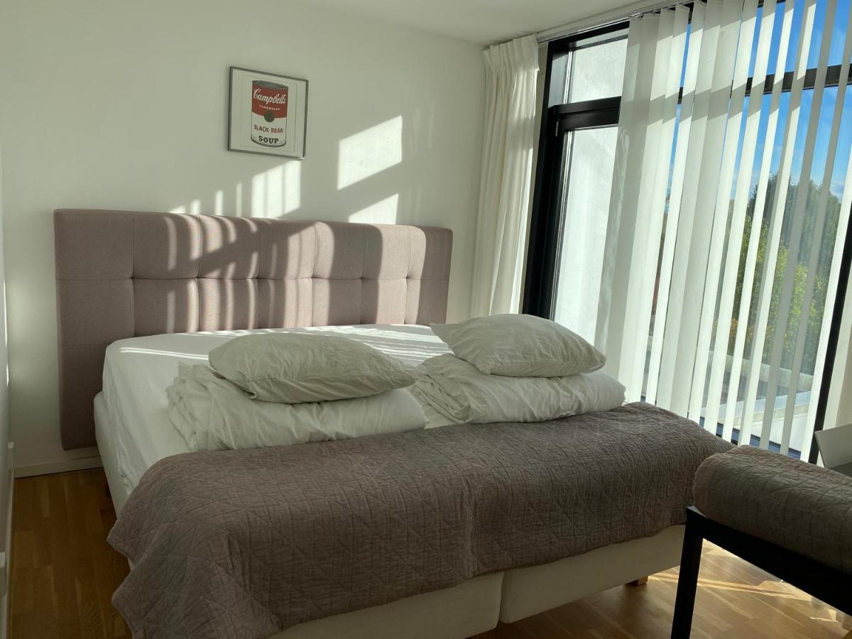 Exclusive 2 Level Etage Next To Arlanda-City Metro Стокгольм Екстер'єр фото