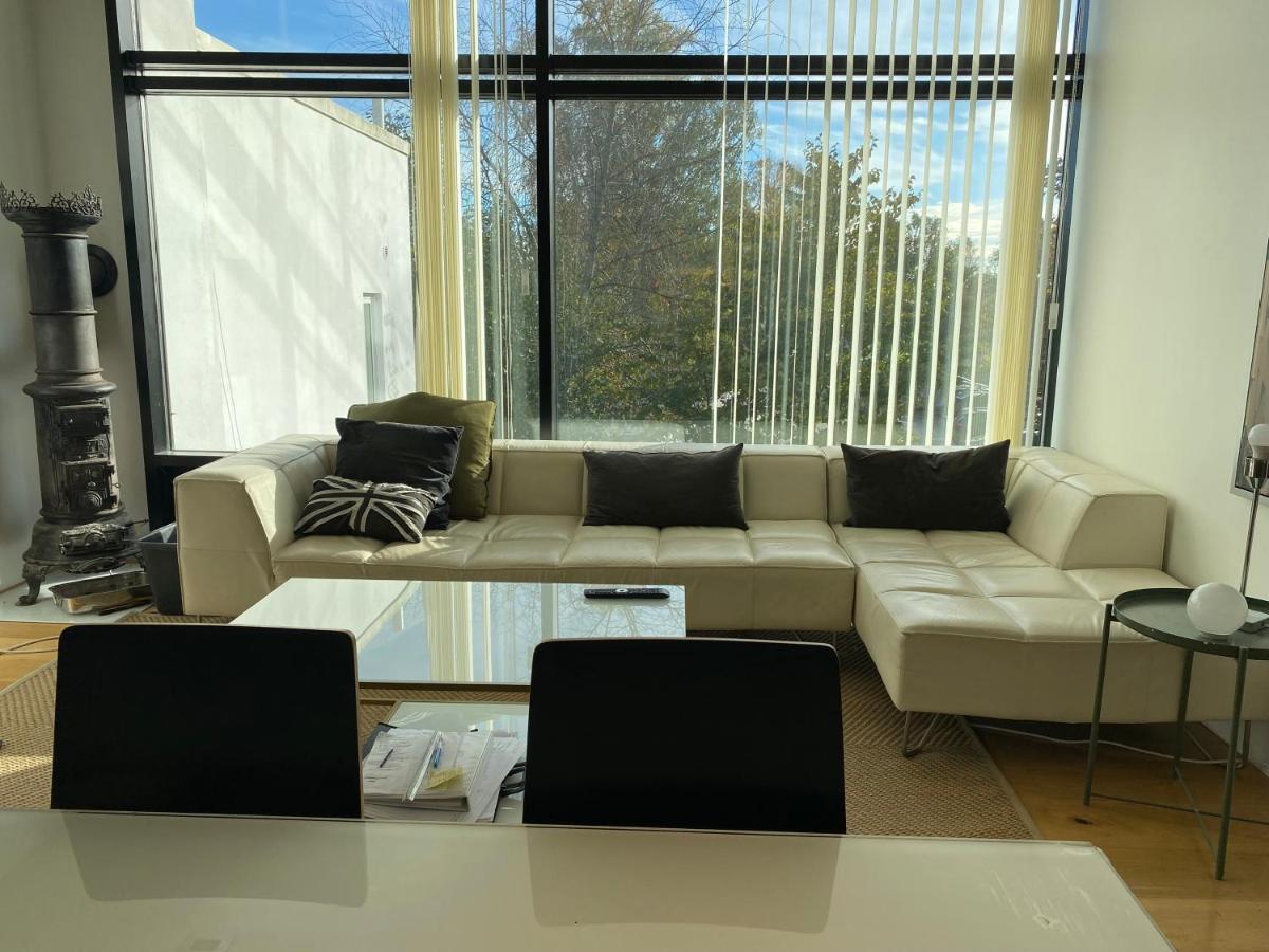 Exclusive 2 Level Etage Next To Arlanda-City Metro Стокгольм Екстер'єр фото